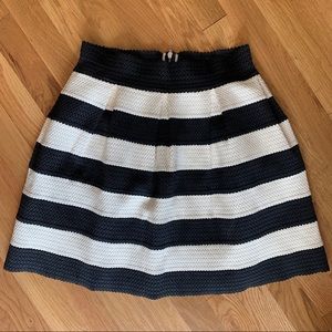 Box Pleat Flare Skirt Black & White Women’s Large